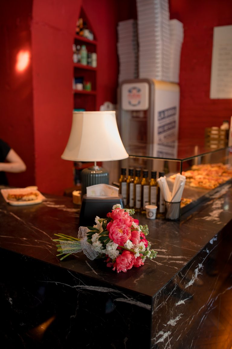 district one stories nunta bucuresti