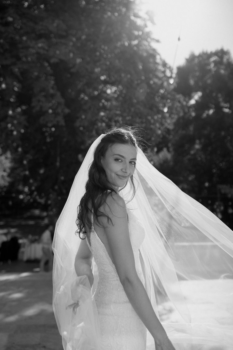 bella sposa rochie mireasa