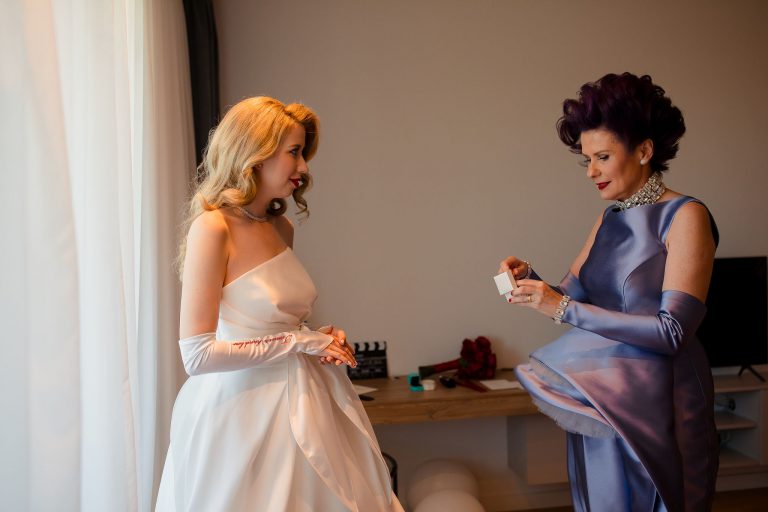 punerea iunelului pe deget