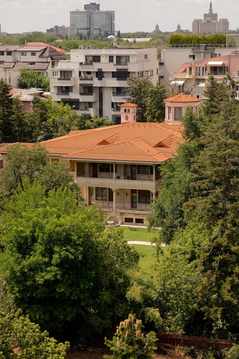 penthouse room12 house